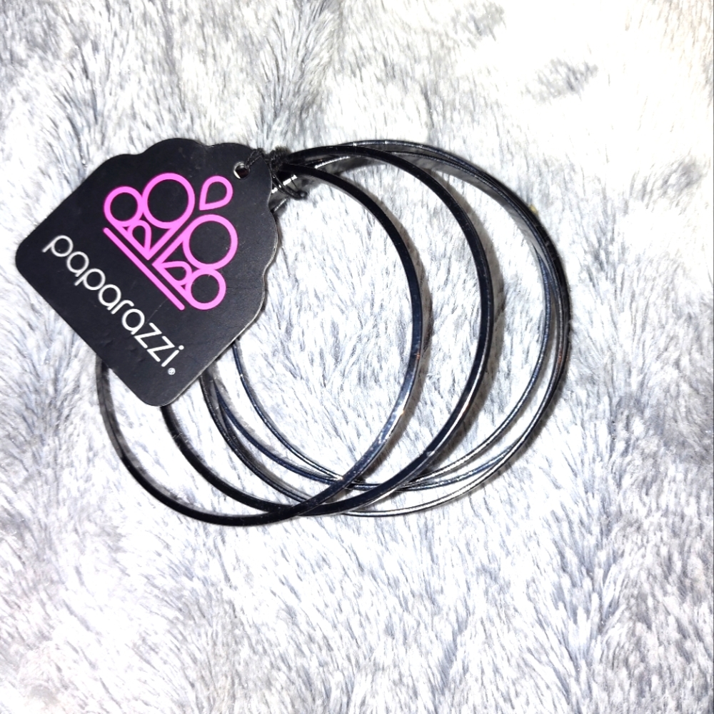 Bangle bracelet set - Picture 1 of 5